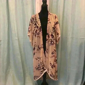 Chic Happens Blush Floral Duster, M